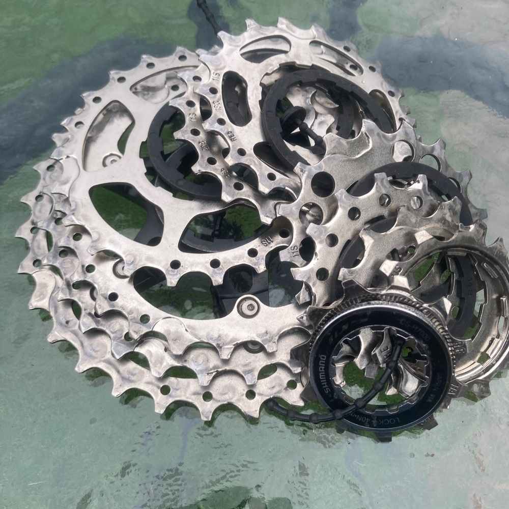 Preowned SHIMANO 105 CS-R7000 11 Speed Cassette